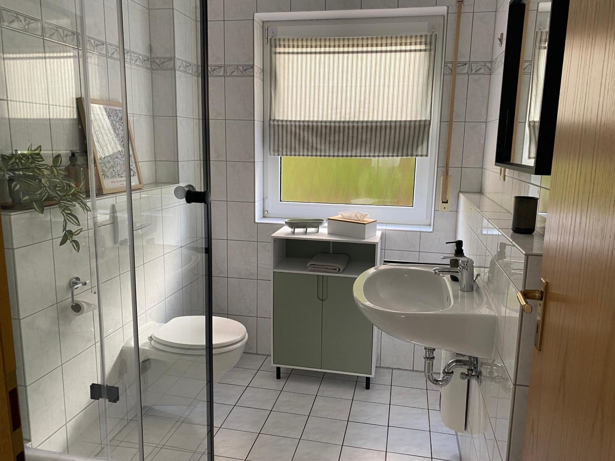 Moderne Wohnung Mit Terrasse & Parkplatz; Naehe Bwzk & Amazon Koblenz  Exterior photo